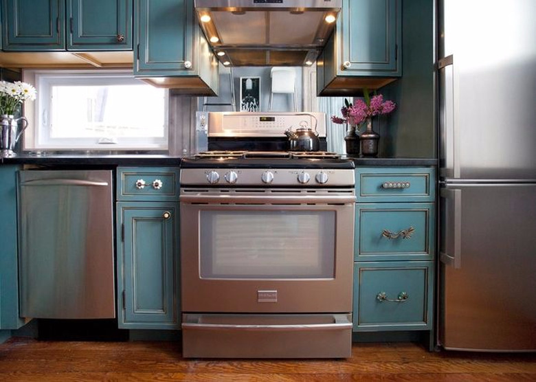 mirror kitchen backsplash