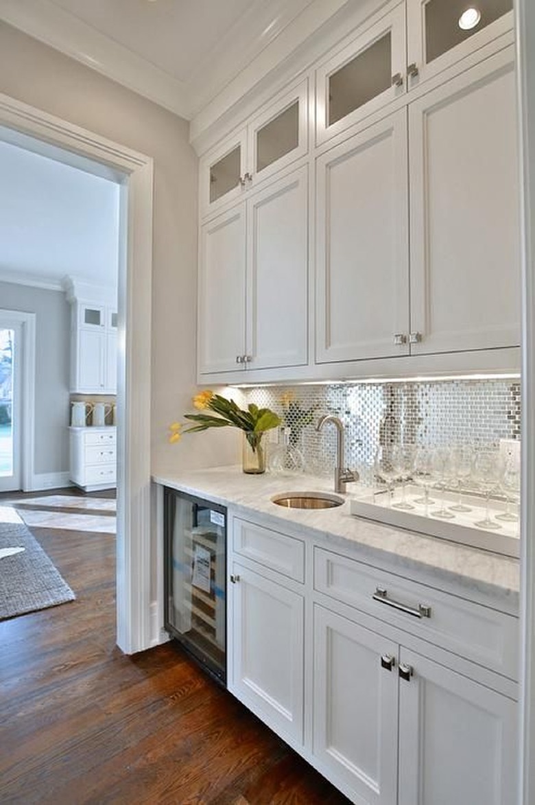 mirrored backsplash