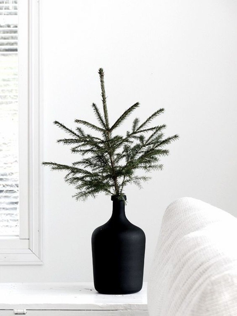 minimalist christmas decor