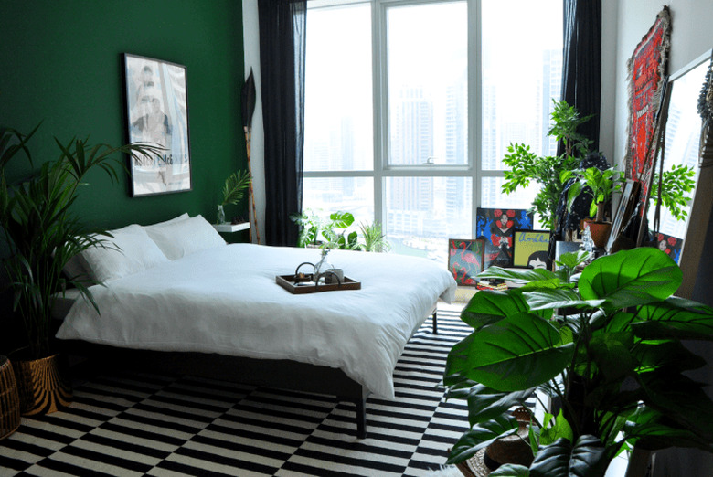 green bedroom