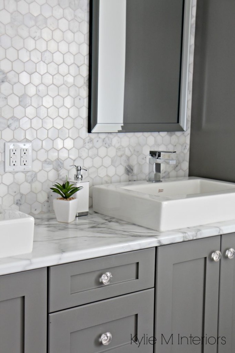 marble bathroom countertop