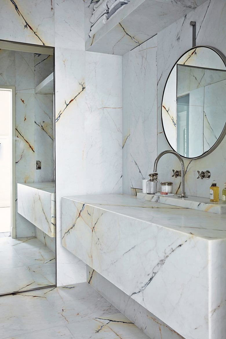 white marble bathroom