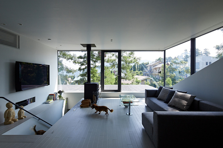 Japanese minimalist living room