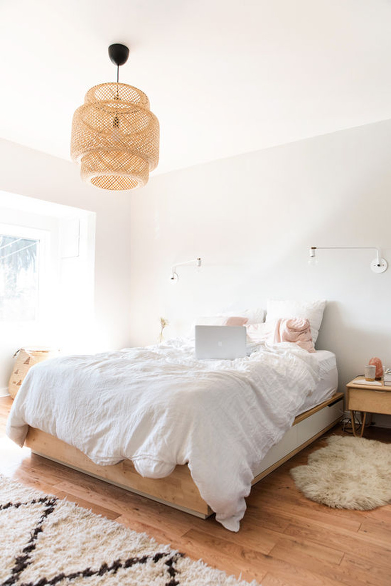 bedroom pendant light