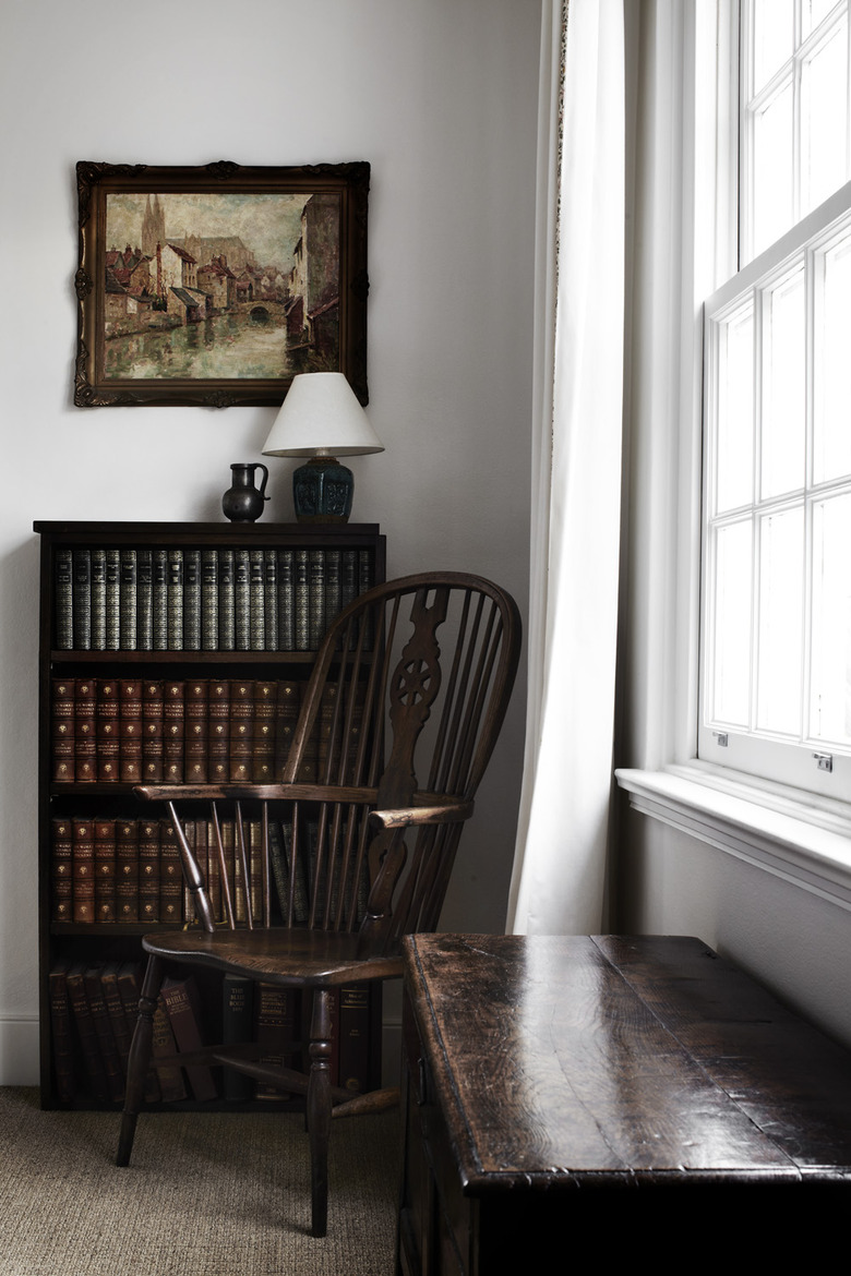 english country bedroom