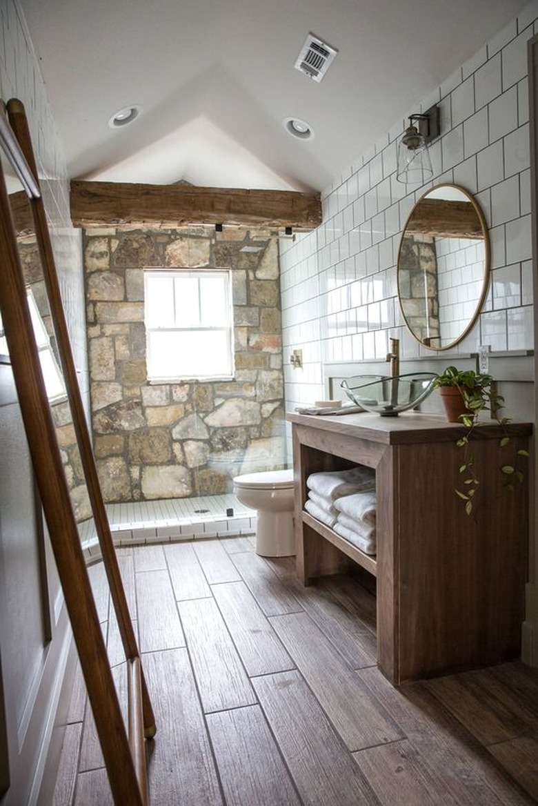 rustic bathroom idea