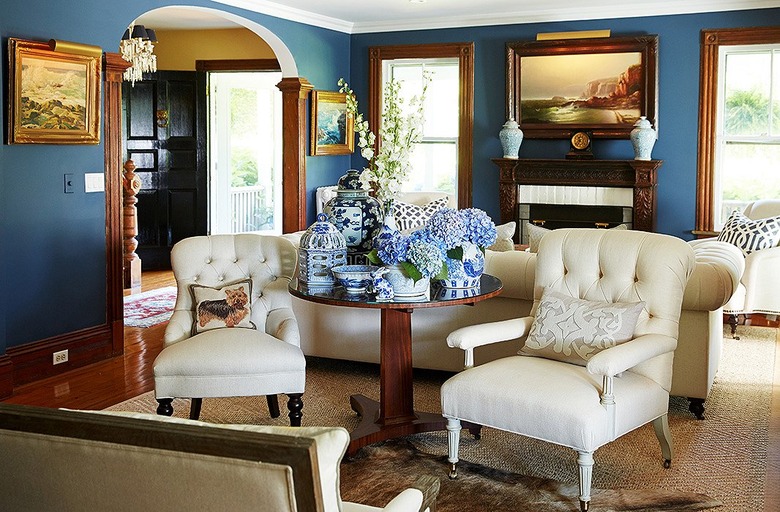 English country living room