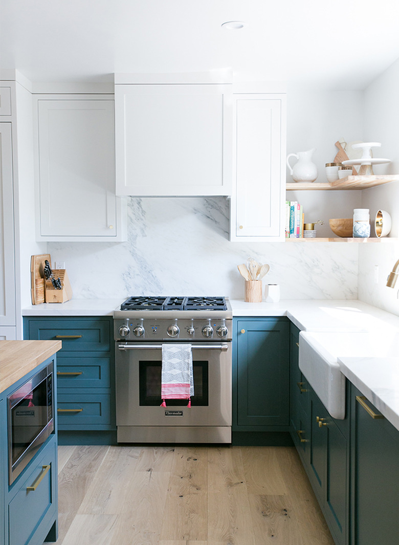 green kitchen cabinets