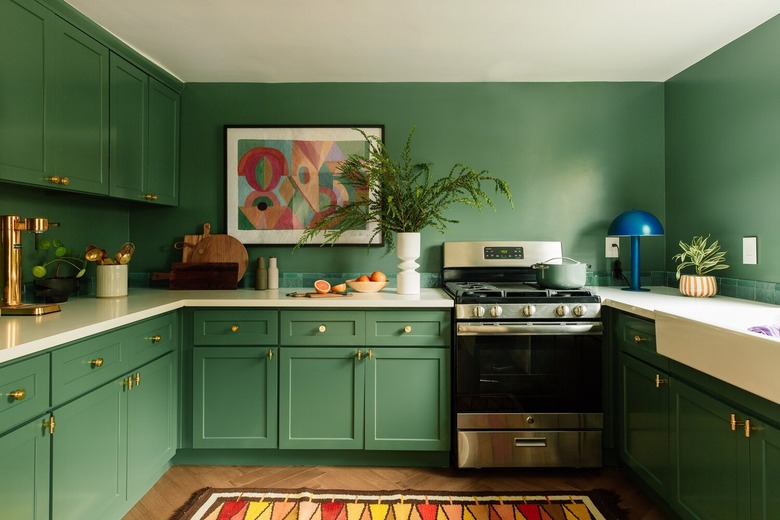 emerald green kitchen cabinets