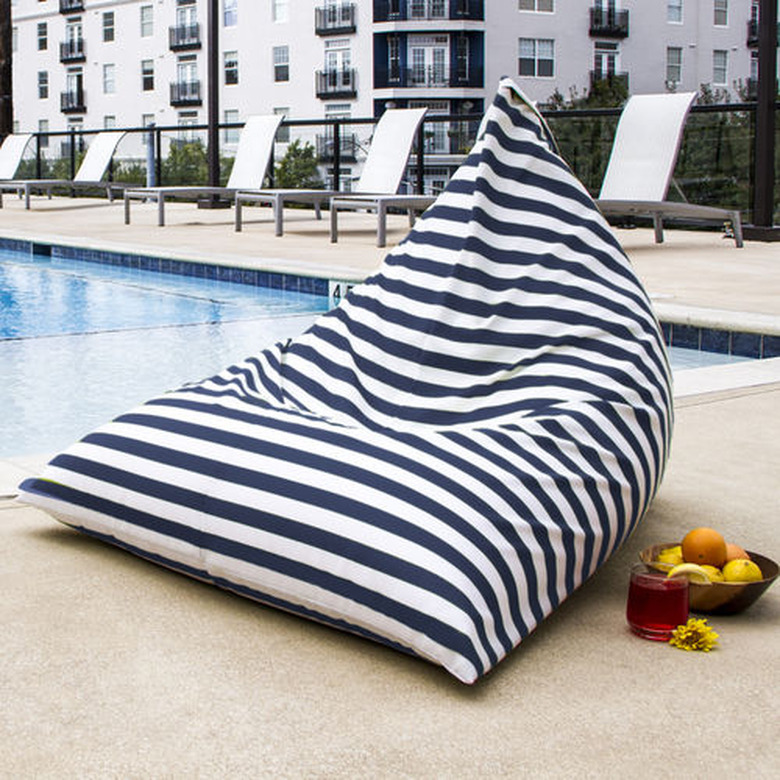 outdoor beanbag