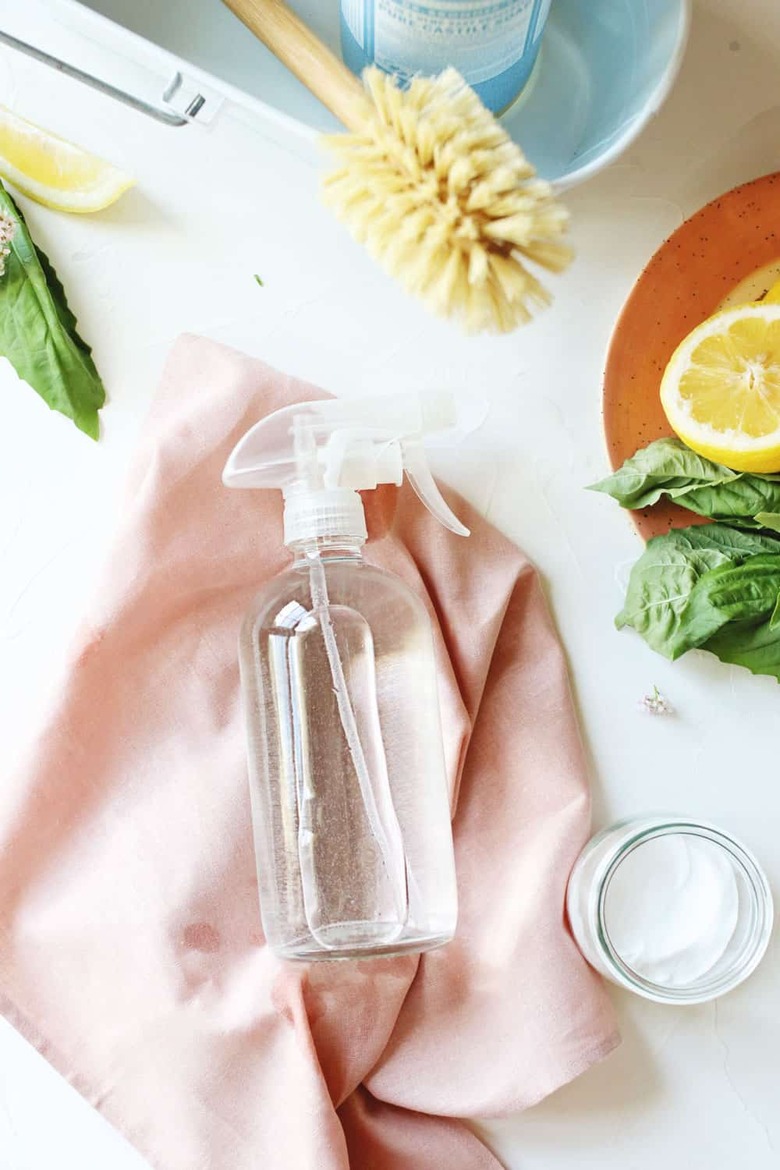 19 Ways Vinegar Can Clean Your Home