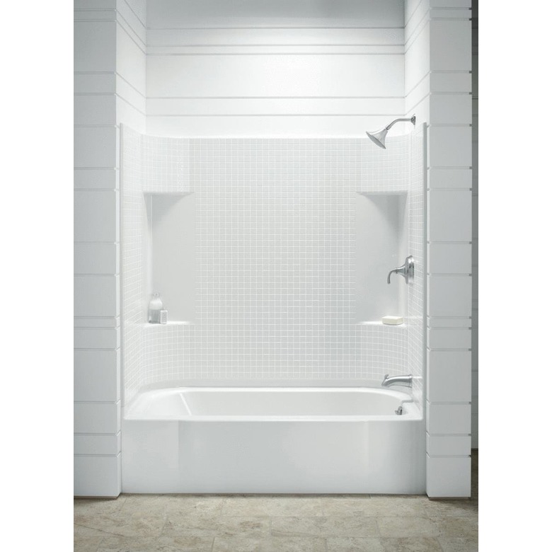 Sterling Accord Bathtub Wall Set