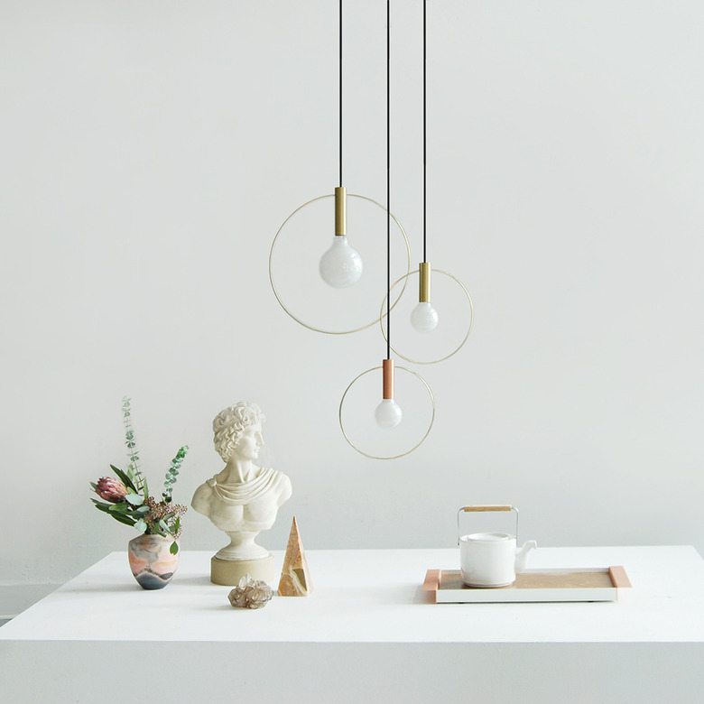 cluster of pendant lights