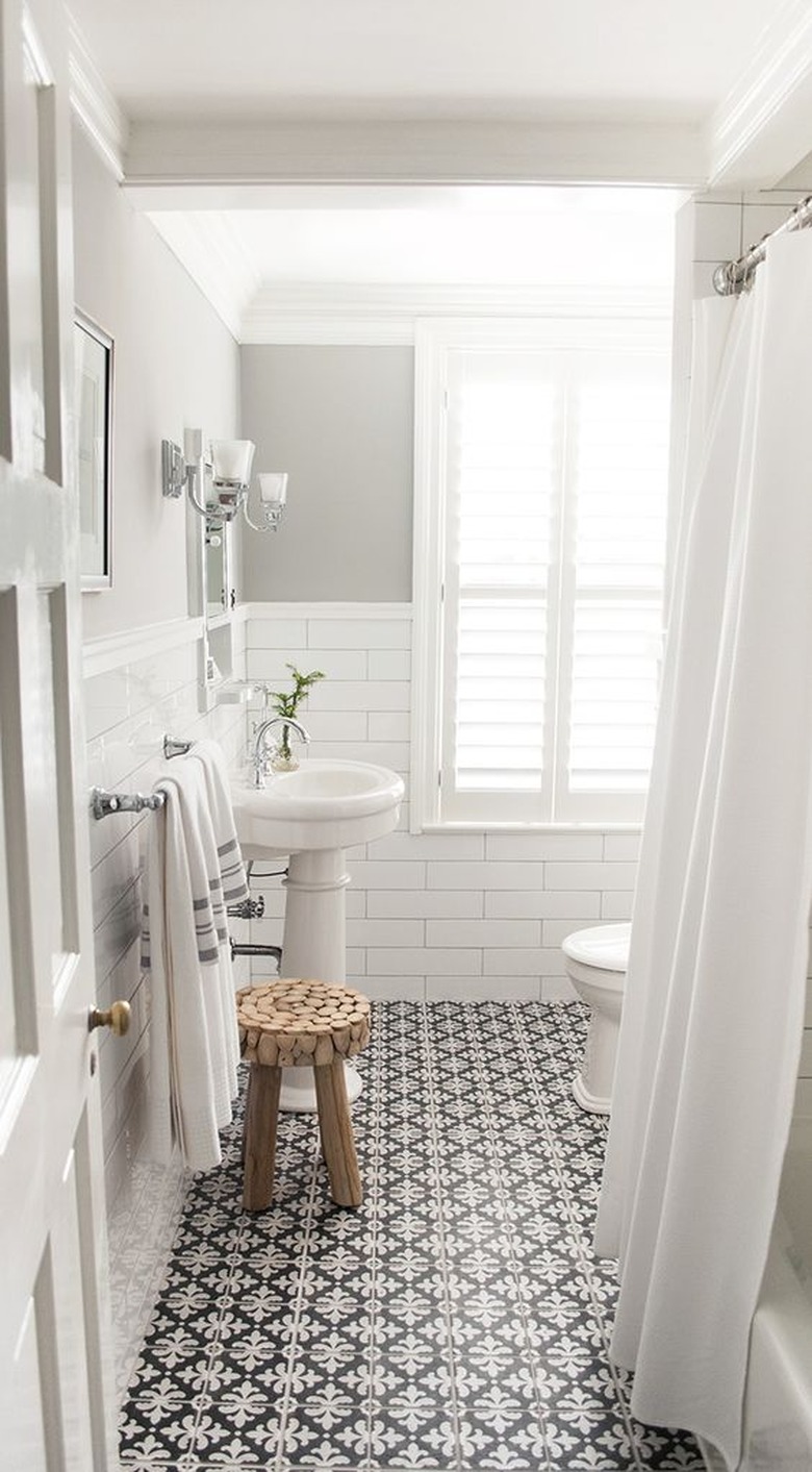 Tile Ideas for Small Bathrooms