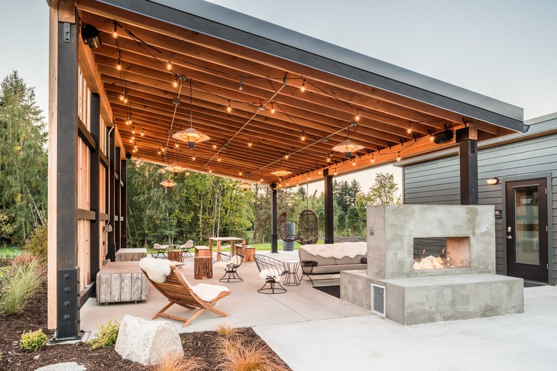 outdoor living area