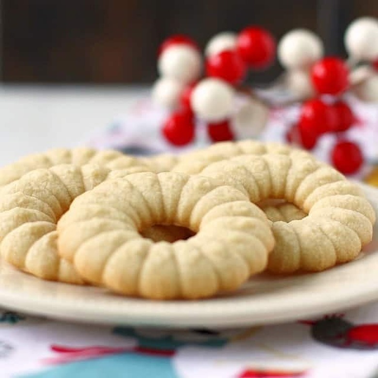 The Pretty Bee Gluten-Free, Vegan Spritz Cookies