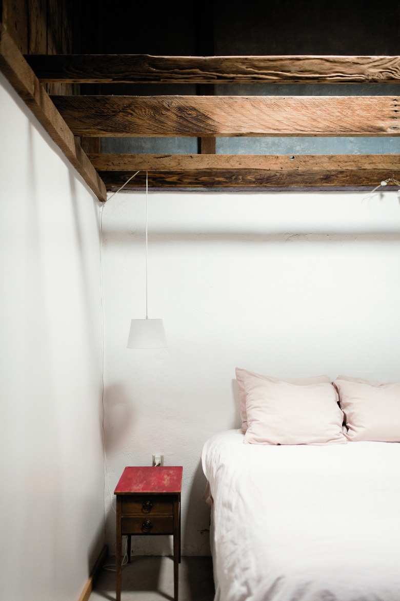 Desert-style bedroom