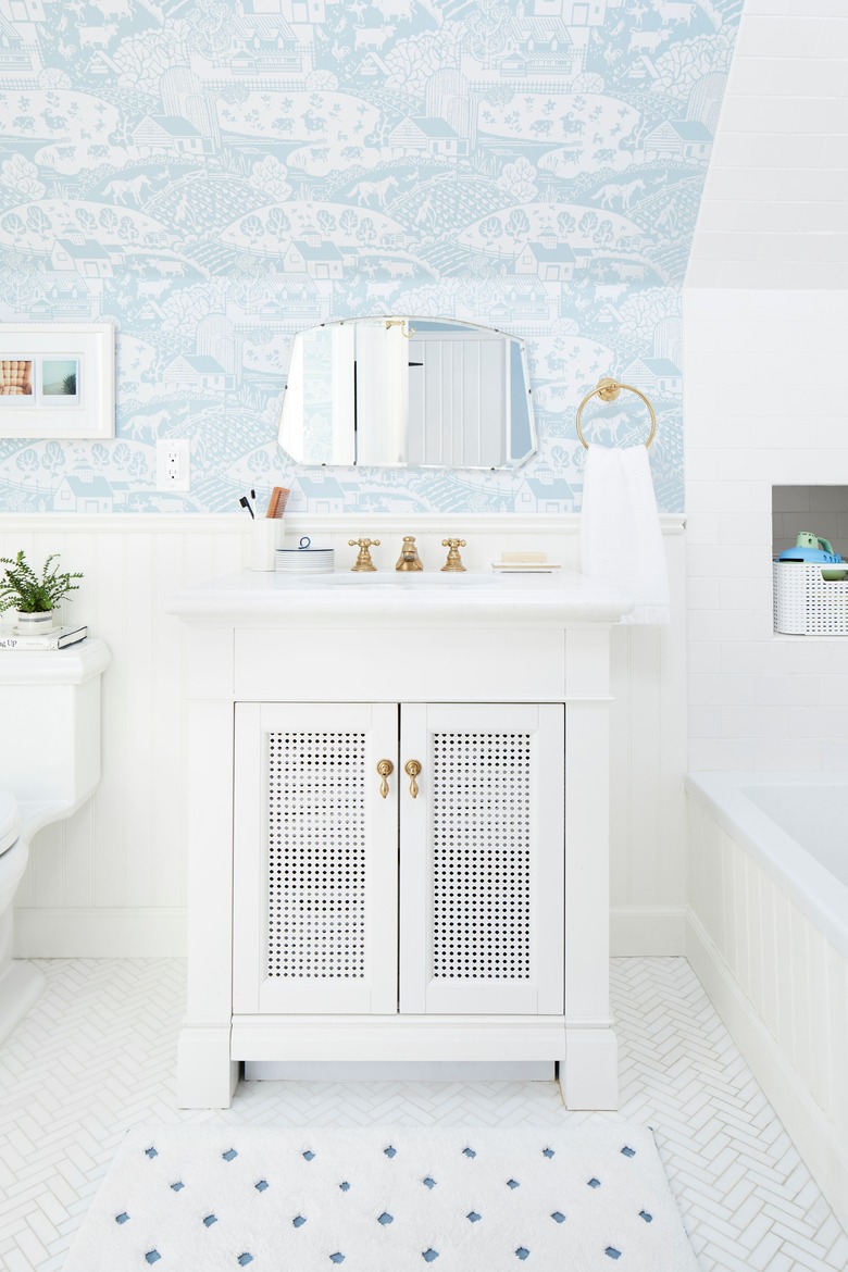 petite bathroom vanity idea in vintage inspired bathroom