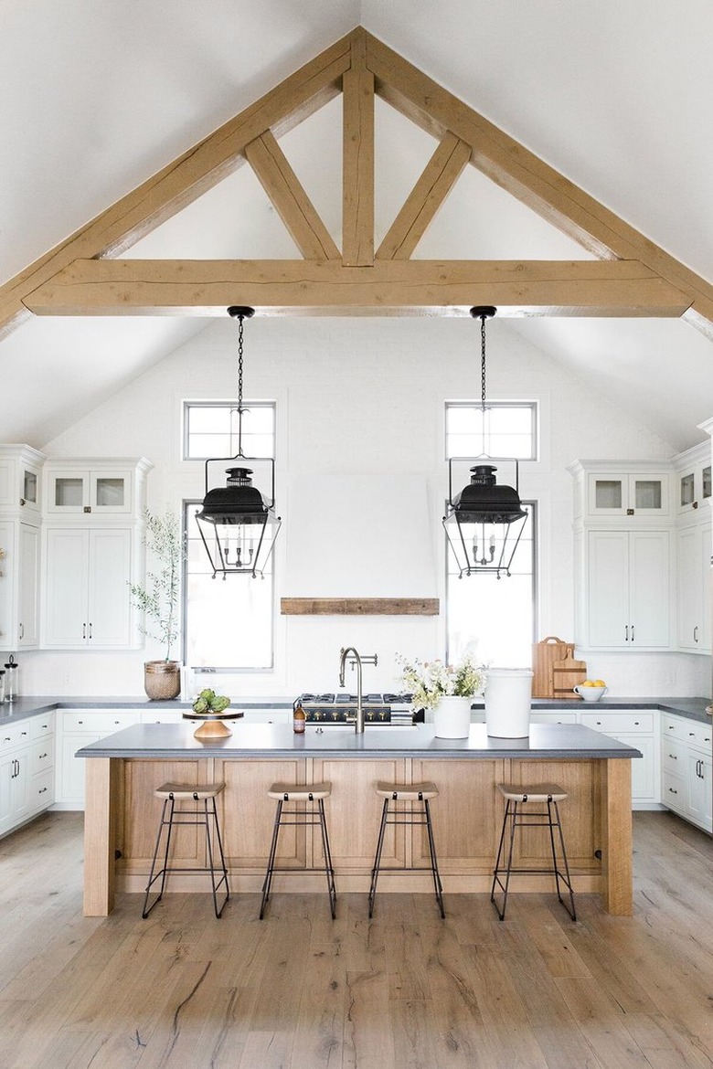 Farmhouse style transitional kitchen ideas