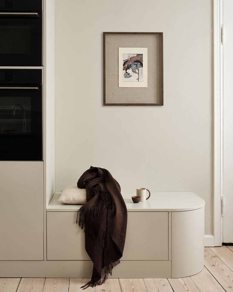 light beige color kitchen with corner seating