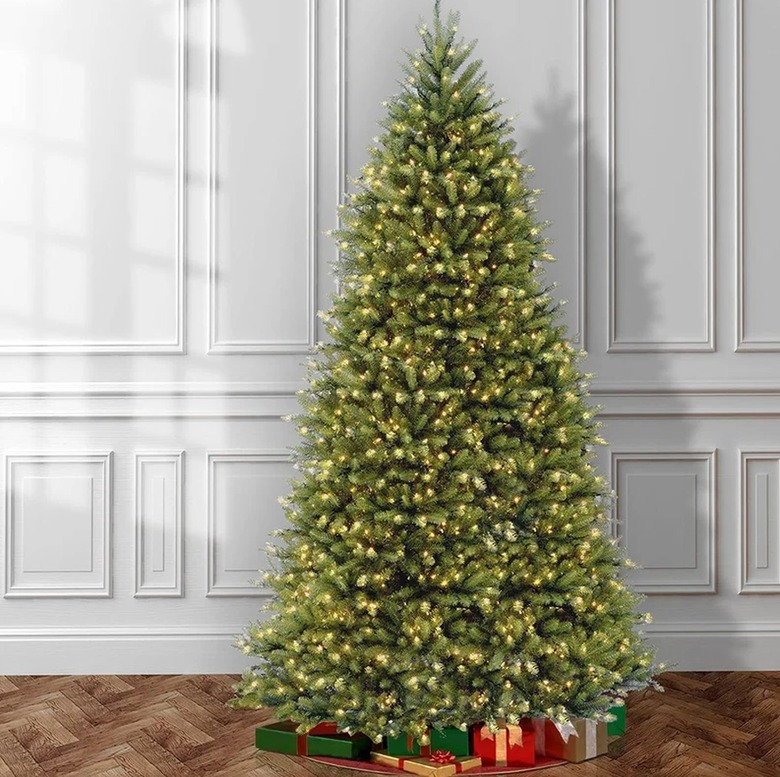 Dunhill Fir Lighted Artificial Fir Christmas Tree