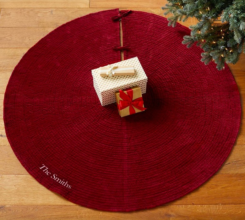 Pottery Barn Channel Quilted Velvet Tree Skirt