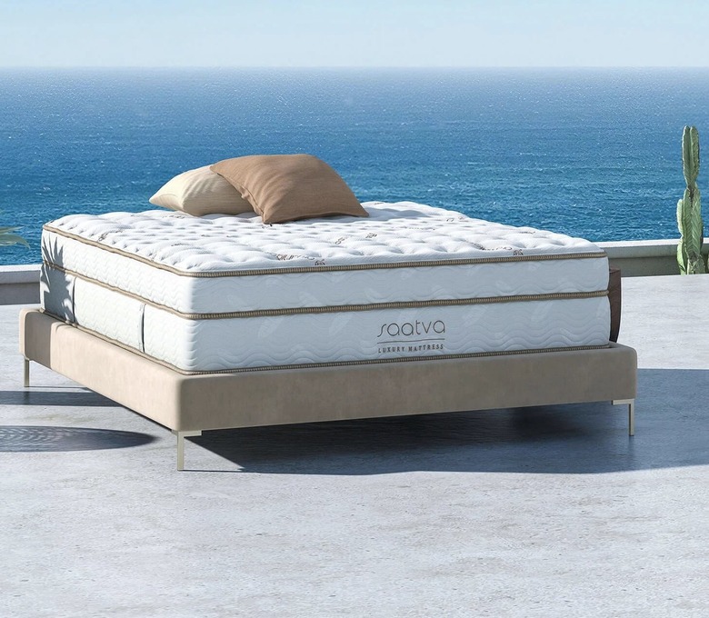 saatva mattress outside