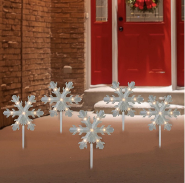 Northlight Seasonal snowflake marker lawn stakes