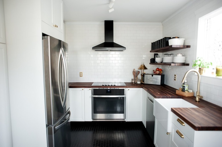 Black Hexagon Tile Floor