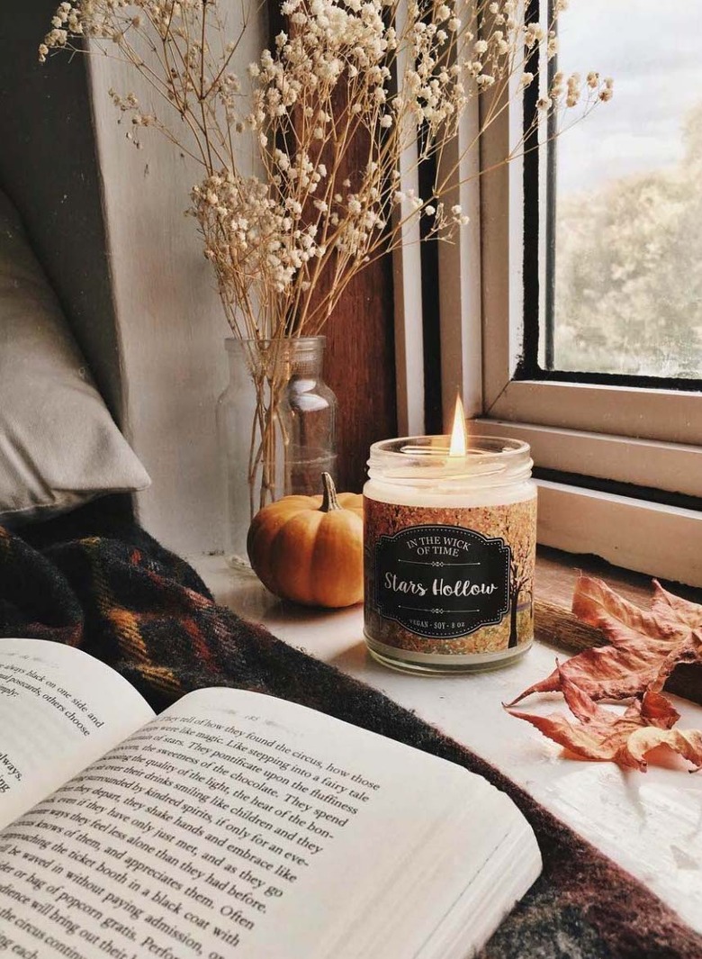 fall inspired bedroom decor