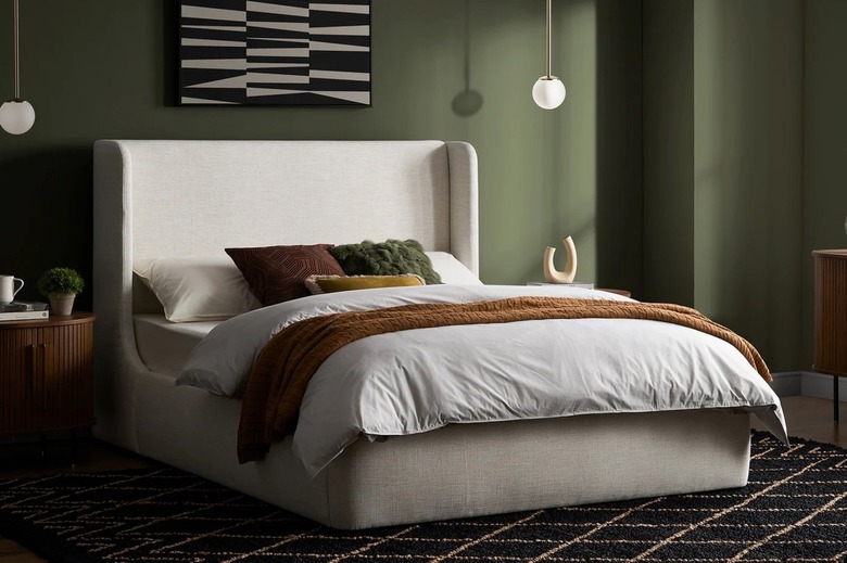 Castlery's Dalton Bed