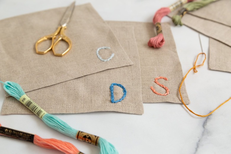 Chain stitch tutorial on linen napkin