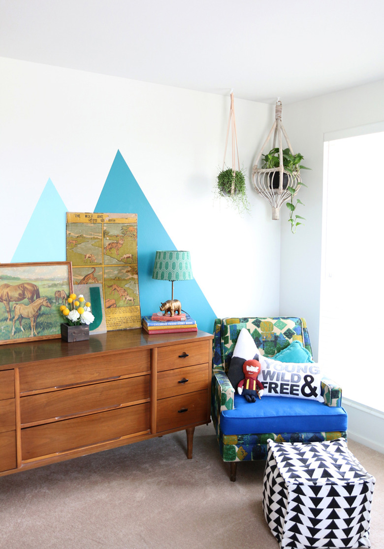 vintage dresser in kids bedroom