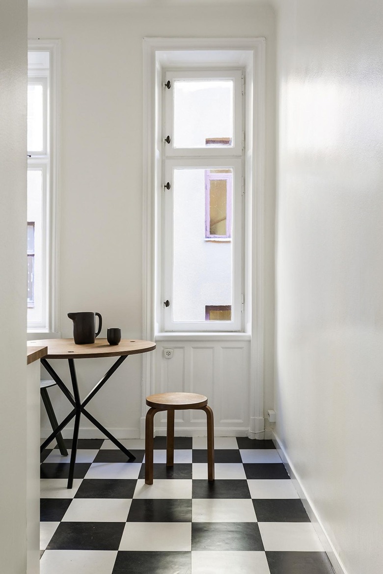 Black and White Checkerboard Kitchen Floor