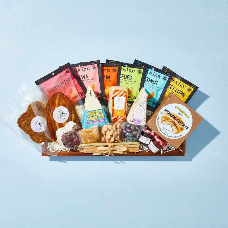 CheeseBoarder terra vegan cheese board