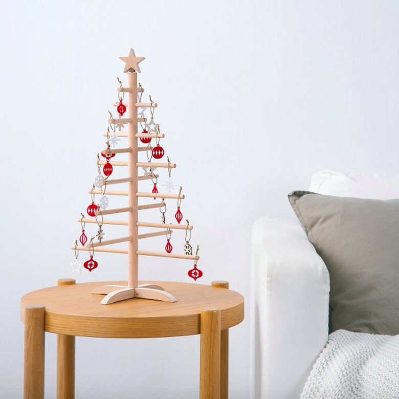 DIY a small wood dowel tree.