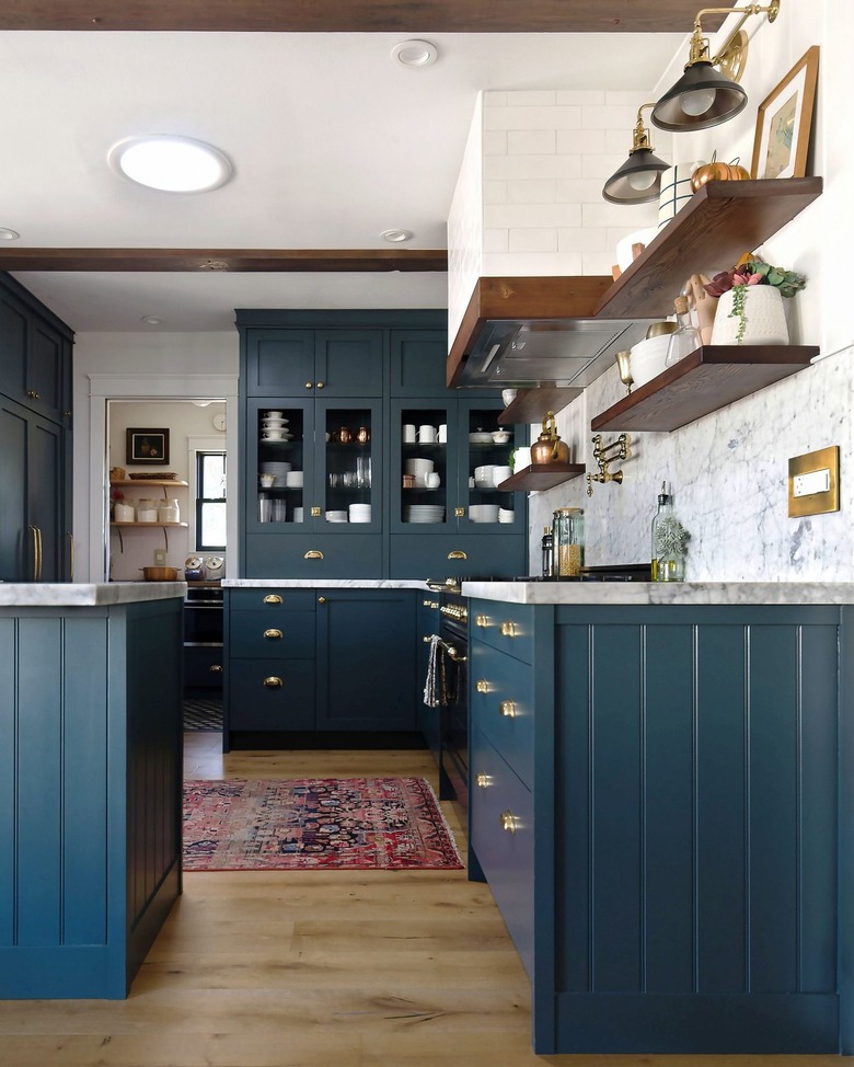 Blue and white kitchen