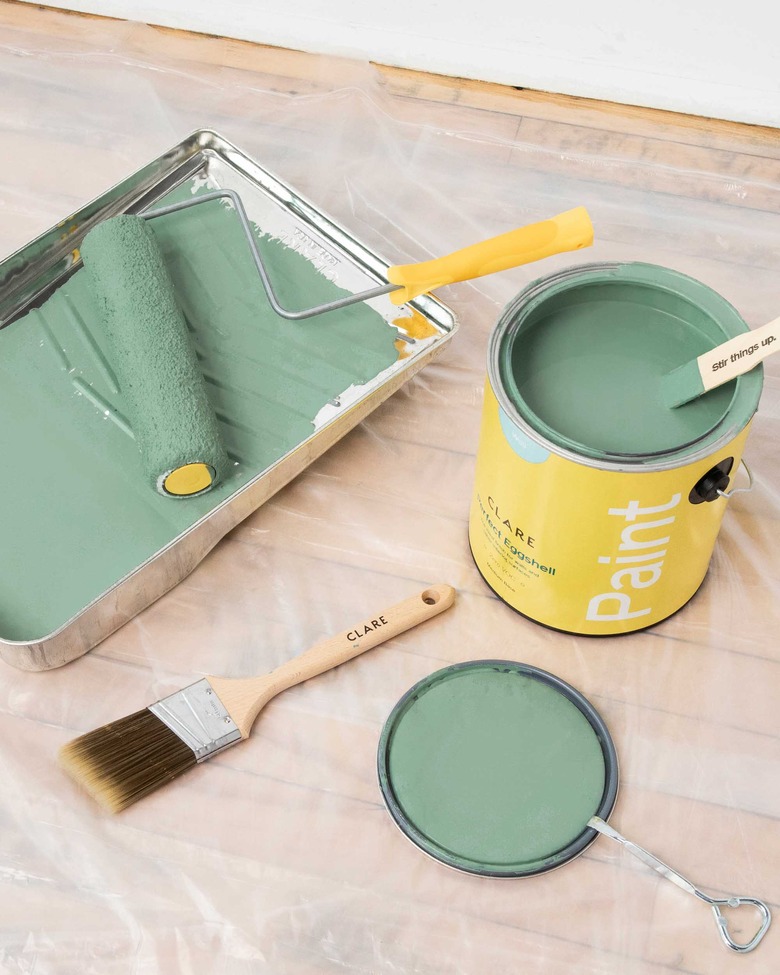 paint materials with a light green hue