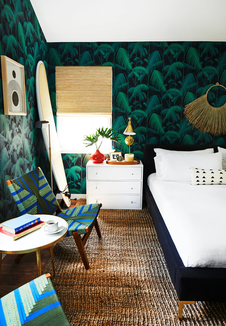 tropical print wallpaper in bedroom