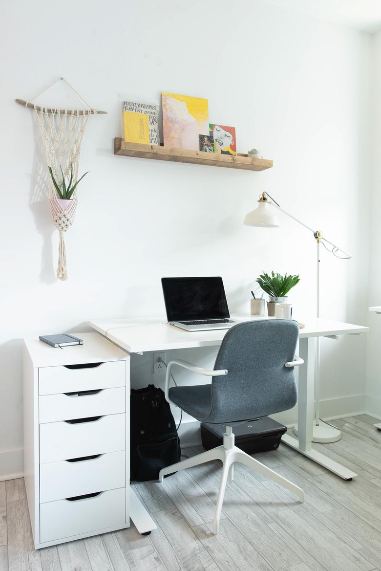 simple white Contemporary office with modern furniture