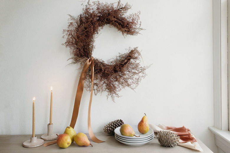 Crescent moon wreath using dried stardust gypsophilia