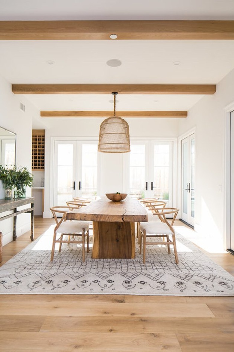 modern farmhouse dining room idea with rustic furniture