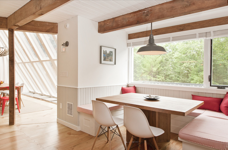 beadboard dining room wainscoting by Dichotomy Interiors