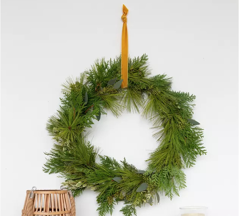 Foraged wreath with greenery