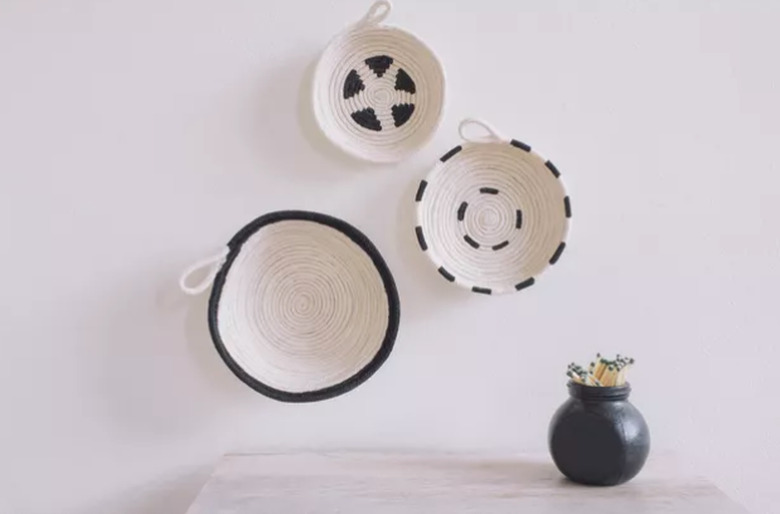 Rope and black painted bowls