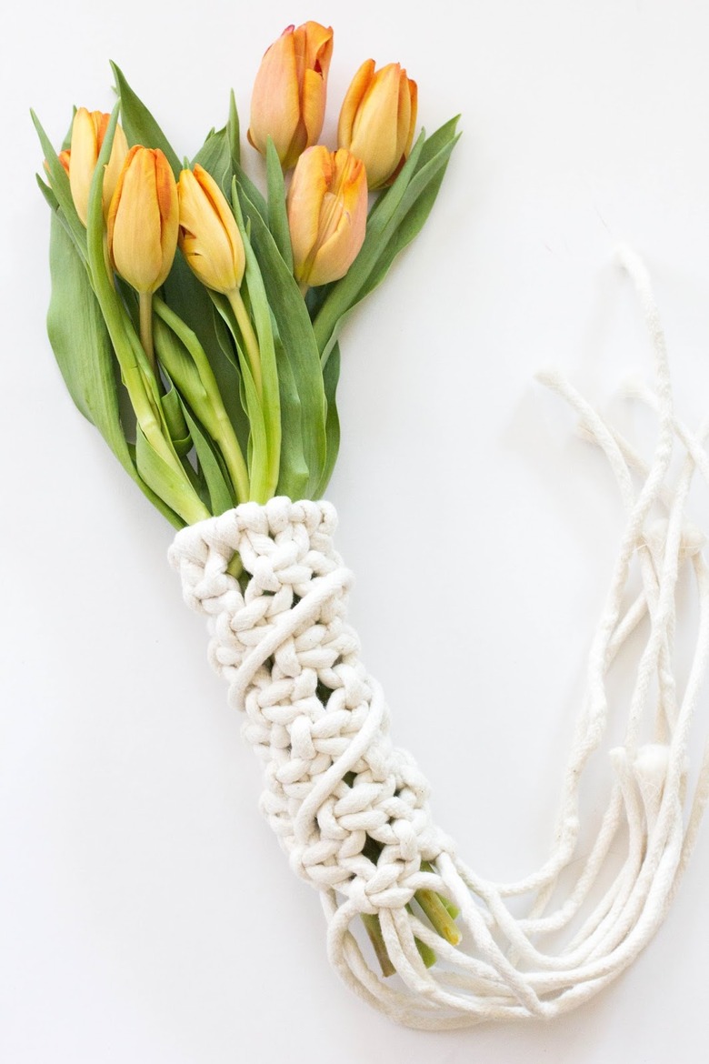 DIY macrame bouquet wrap