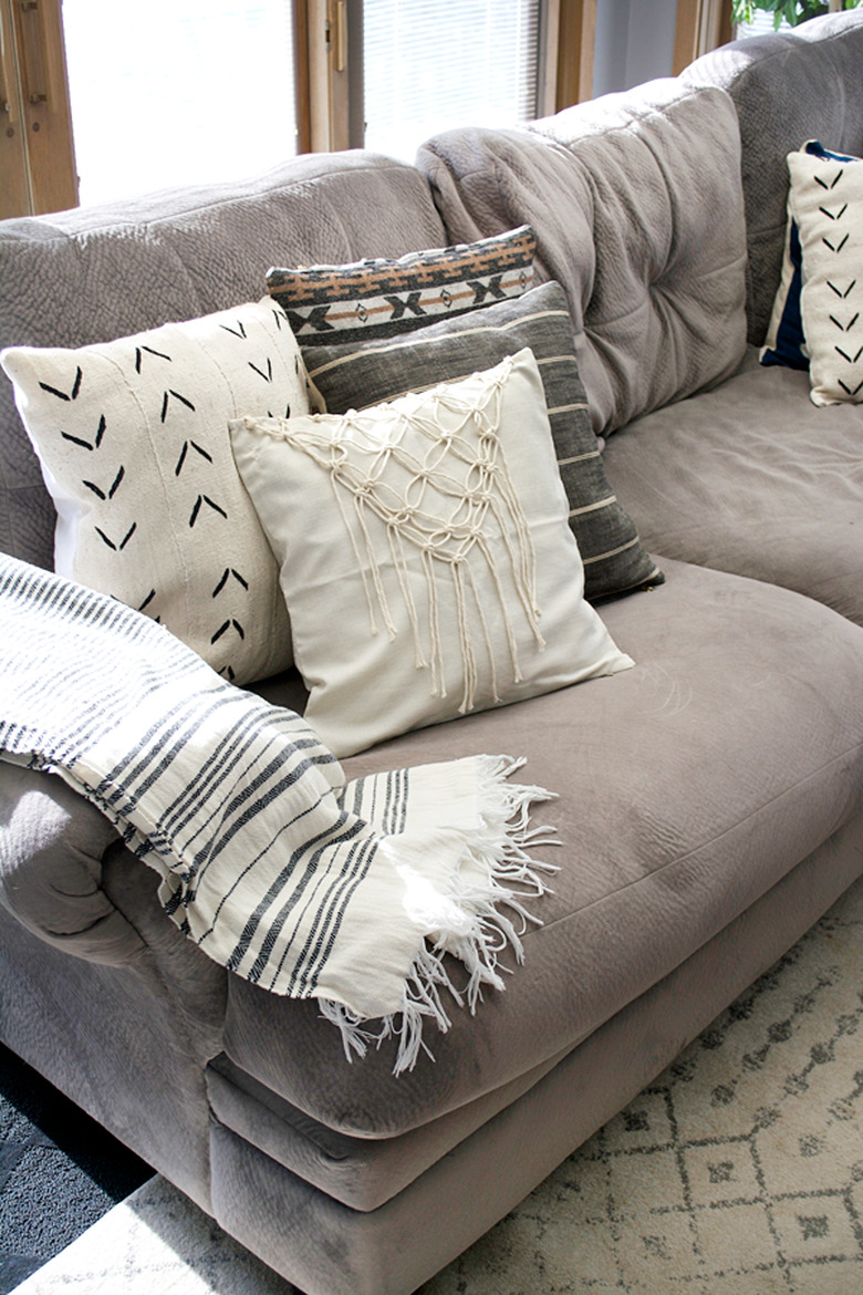 DIY accent pillow with macrame detail