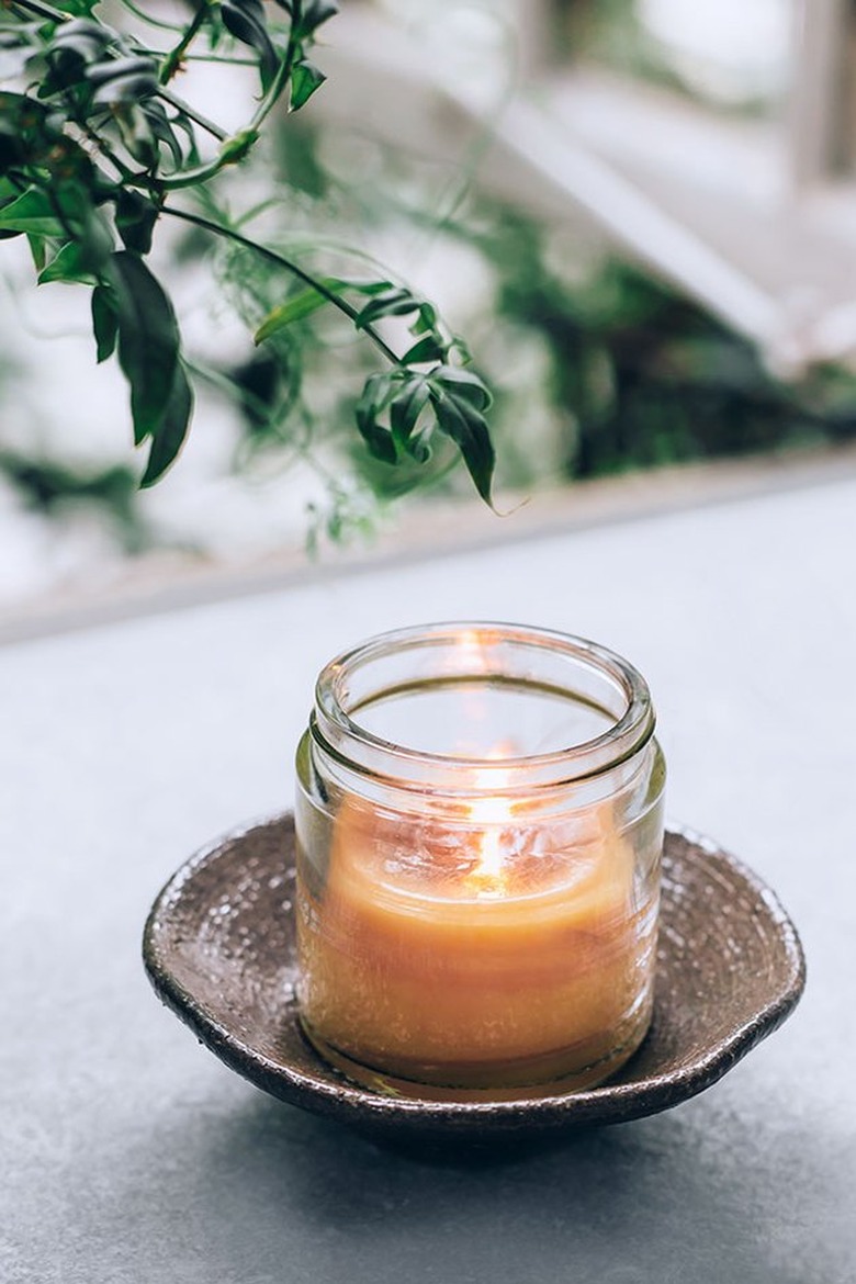 DIY Bug Repellent Candle