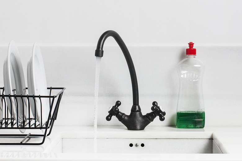 Kitchen sink minimal