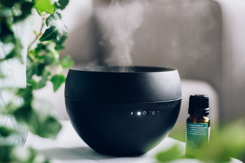 Black essential oil diffuser